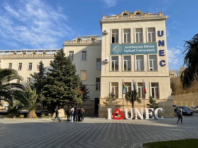 UNEC nəzdində&nbsp;Kollec sertifikatlar əldə edib