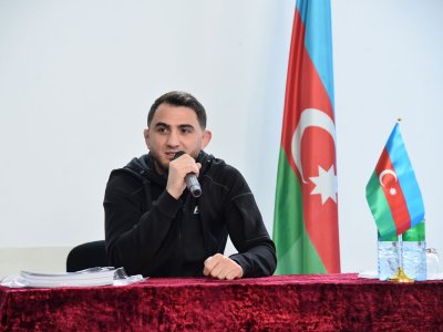 Dünya çempionu&nbsp;Hacı Əliyev &ldquo;Məktəbdə...&rdquo; layihəsinin qonağı olub