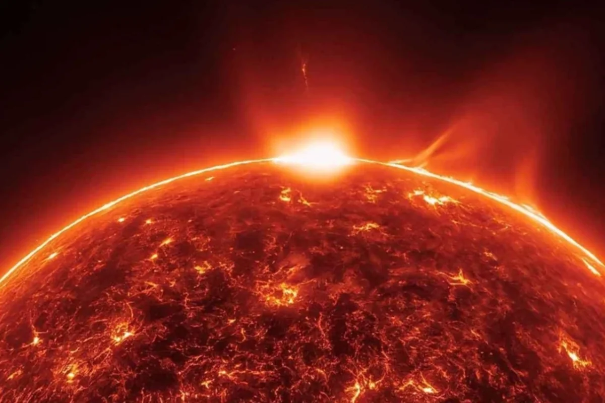 Yer kürəsinə güclü maqnit qasırğası yaxınlaşır