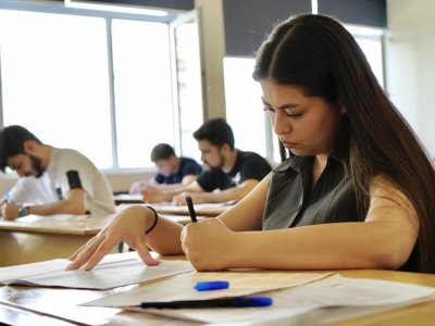 Ali məktəbə qəbul olmaq üçün repetitor yanına getmək ŞƏRT DEYİL