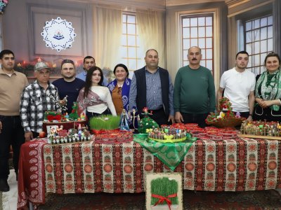 Bayram günlərində təhsil işçiləri bir araya gəlib