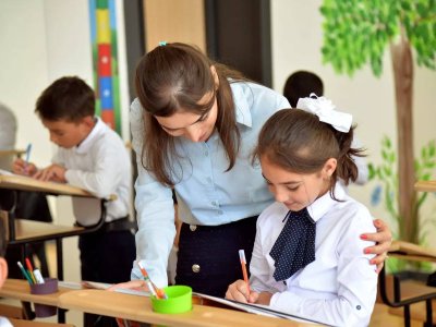 Regionlardan olan müəllimlərin peşəkar inkişafına dəstək davam etdirilir