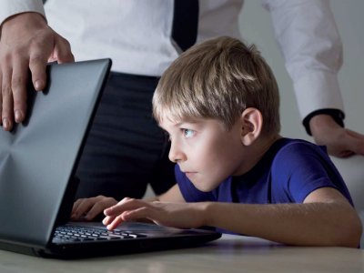 Türkiyədə 15 yaşdan kiçiklərə sosial media qadağası qəbul edilib