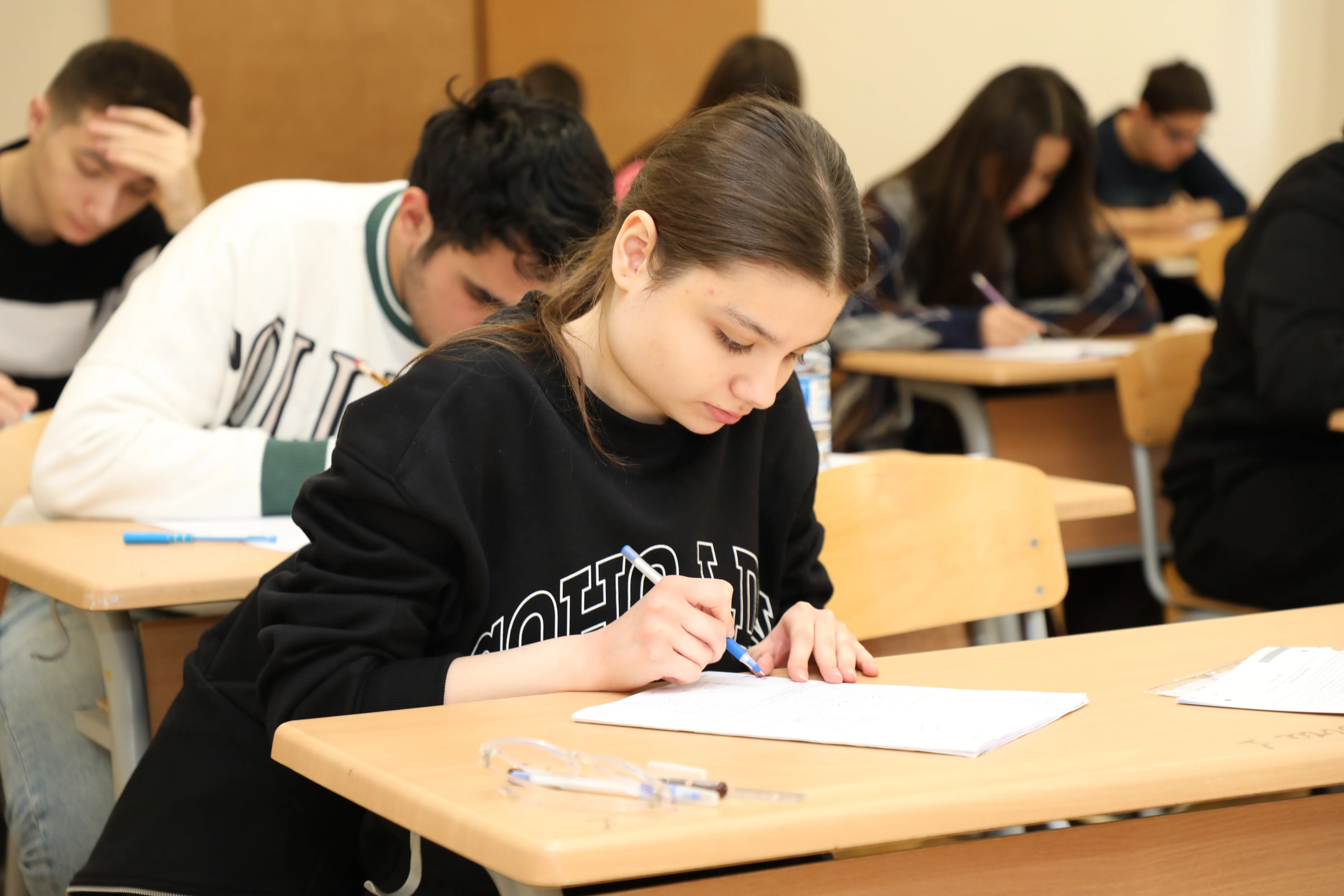 DİM: 10 nəfər imtahandan xaric olunub