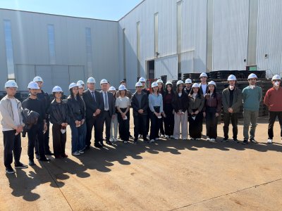 Tələbələr istehsal prosesi ilə tanış olublar