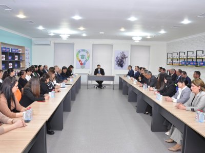 Nazir müavini Həsən Həsənli Şamaxıda müəllim və valideynlərlə görüşüb