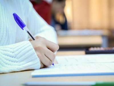 Azyaşlılar üçün ingilis dili imtahanlarına qeydiyyat açılır