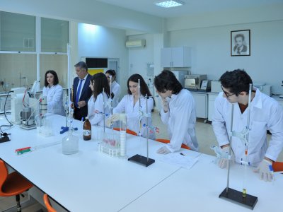 BMU-da çörək tullantılarının emalı üzrə innovativ layihə həyata keçirilib