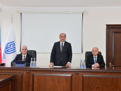 Yeni rektor&nbsp;kollektivə təqdim olunub