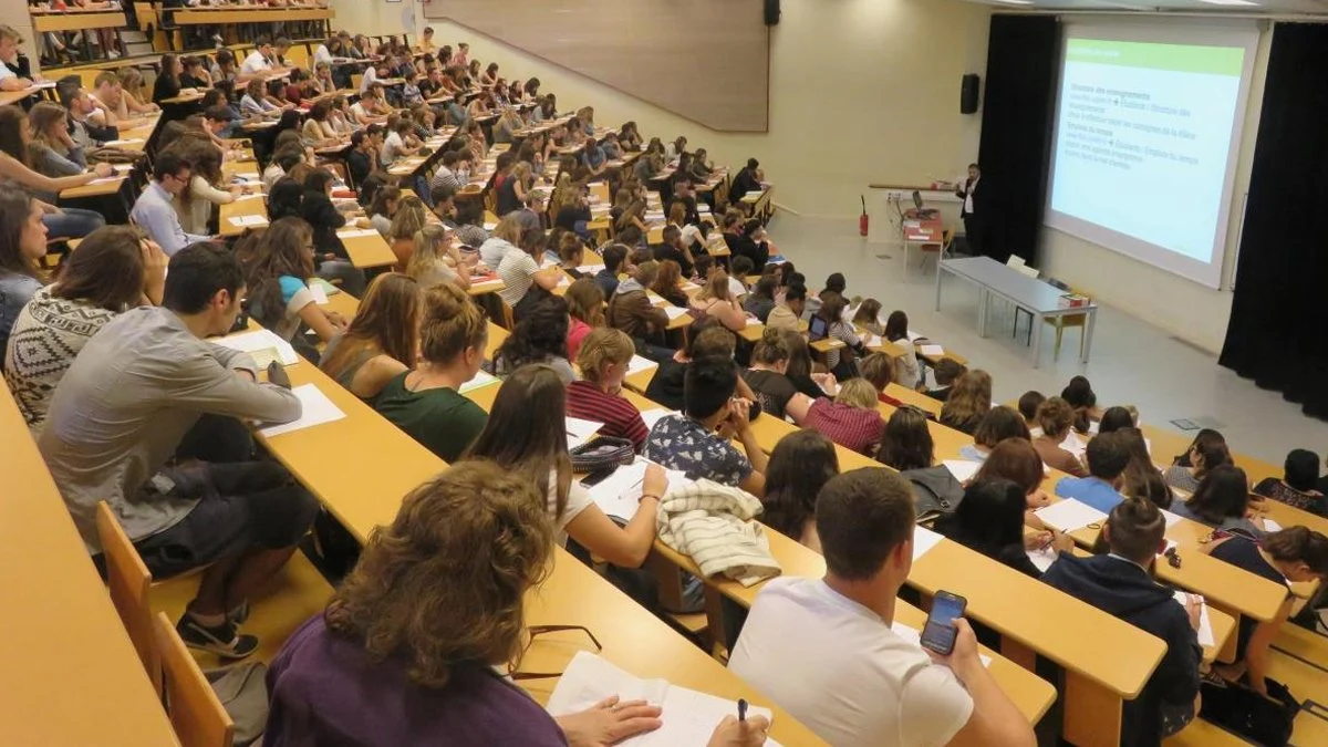 &ldquo;Ekspert&rdquo; adı altında auditoriyalarda kimlər çıxış edir? -&nbsp;professordan TƏNQİD