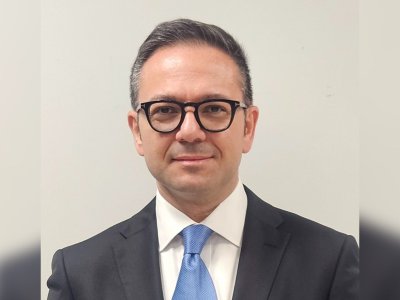 Rəşad Xanlarov Böyük Britaniyada təhsil məsələləri üzrə müşavir oldu