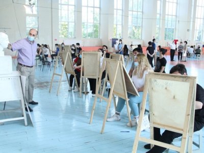 İmtahanlara qeydiyyat başladı