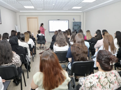 Yeni xarici dil imtahan modelinin təqdimatı keçirilib