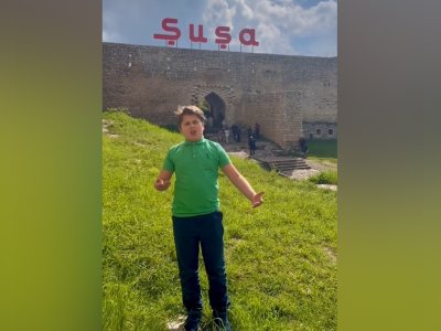 Səfirdən maraqlı paylaşım&nbsp;- Oğlu azərbaycanca oxudu