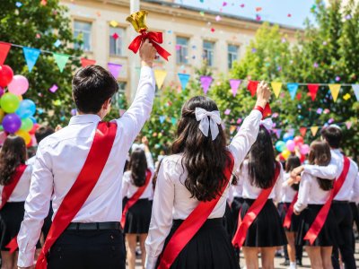 11 məktəbdə ilk dəfə son zəng çalınacaq