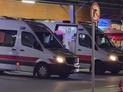 Məktəbdə qida zəhərlənməsi: Onlarla şagird xəstəxanaya aparıldı