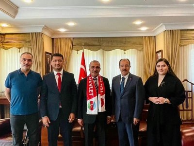 Qafqaz Group Təhsil Mərkəzinin dəstəyi ilə Türkiyənin nüfuzlu universitetlərindən daha dörd azərbaycanlı tələbə məzun oldu