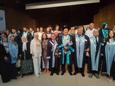 64 yaşında universiteti fərqlənmə ilə bitirdi