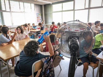 Rekord temperatur məktəblərdə böhran yaratdı