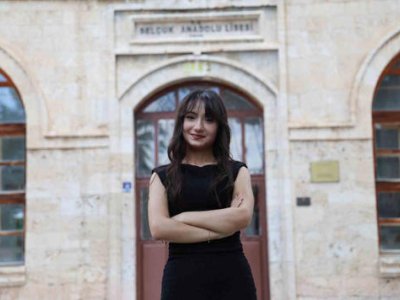 Qəbul imtahanında ölkə üzrə 11-ci oldu, nəticəni görəndə huşunu itirdi