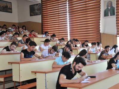 DİM: Magistraturada ödənişsiz təhsil alanların sayı 834 nəfər artıb