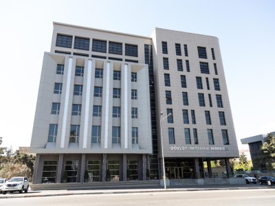 Ali təhsil müəssisələrinin sərgisi başa çatıb