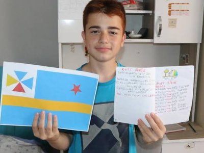 13 yaşlı məktəbli öz dilini yaradıb, xəyali ölkə qurdu
