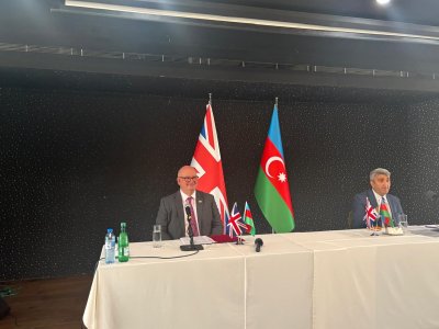 Azərbaycanlı tələbələrin 61%-i Britaniyanı seçir&nbsp;