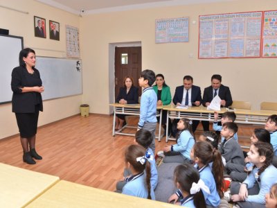 Son 25 ildə dövlət məktəblərində çalışan müəllimlərin sayı AZALIB