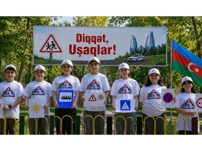 Məktəblilər üçün yollarda təhlükəsizlik aylığı...