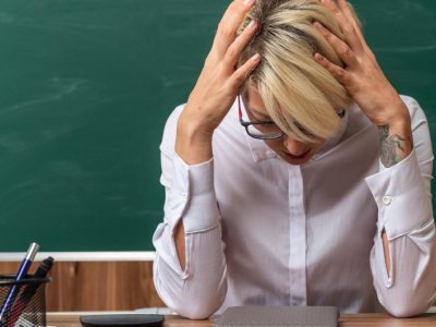 Təhsil böhranı: Minlərlə müəllim niyə peşəni tərk edir?