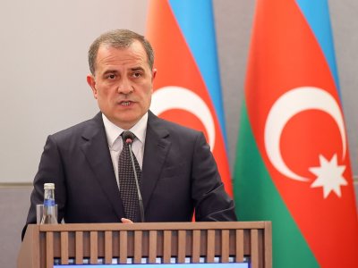 Bu gün həmin ənənə təhsil proqramları vasitəsilə davam etdirilir