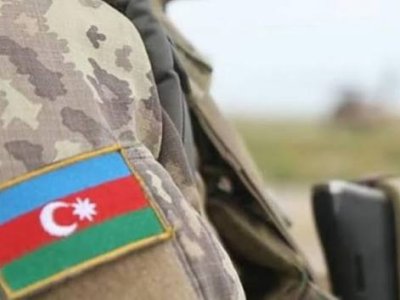 Magistratura və doktoranturanı bitirən zabitlər rütbəni 1 il tez alacaqlar