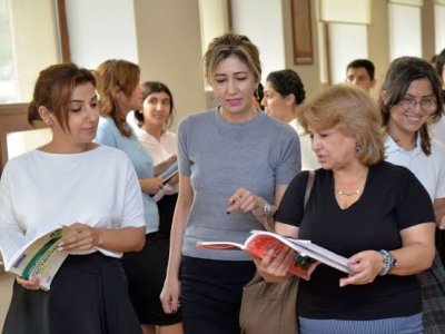 Eşqi Bağırov: &ldquo;Müəllim məktəbdə daha çox vaxt keçirməlidir&rdquo;