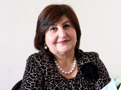 Mətbuat xidməti rəhbərinin yeni monoqrafiyası çap olunub