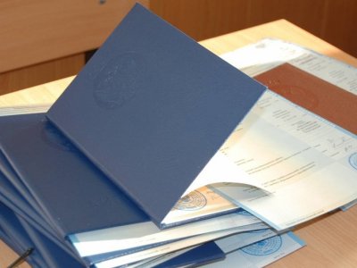 Xaricdə təhsil alan şəxsin diplomu arayışla tanına bilməz - TKTA