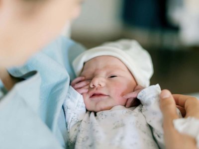 17-ci körpəsini dünyaya gətirdi
