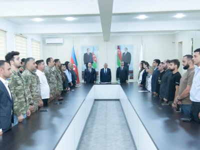 BMU-nun rektoru Vətən müharibəsi iştirakçısı və şəhid ailəsindən olan tələbələrlə görüşüb