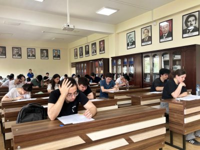 Tələbə dərsə hər gün getməməlidir - Universitetləri tam dəyişdirəcək təklif