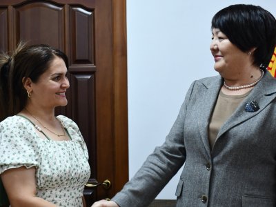 "Bu, mənəvi missiyamdır"- Azərbaycan dilini Qırğızıstanda öyrədəcək müəllim