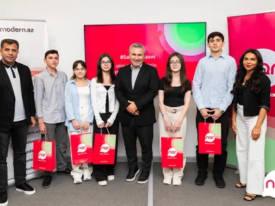 &ldquo;Nar&rdquo; ilin ən yüksək nəticə göstərən abituriyentlərini mükafatlandırdı - FOTOLAR