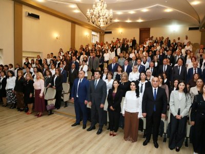 Təhsil işçilərinə təltiflər təqdim edilib