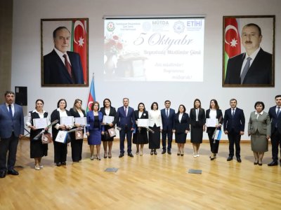 Şimal-qərb bölgəsinin bir qrup təhsil işçisi təltif olunub- FOTOLAR