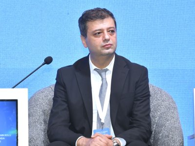 BDU-nun dekanı Vüqar Zifəroğlu Mətbuat Şurasının sədri seçilib