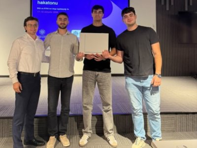 &nbsp;UNEC tələbələri &ldquo;TransportTech&rdquo; hakatonunda I yeri qazanıblar