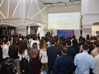Dövlət Proqramı məzunları üçün karyera sərgisi keçirilib