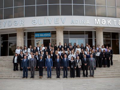 Nazir məktəbin pedaqoji kollektivi ilə görüşüb