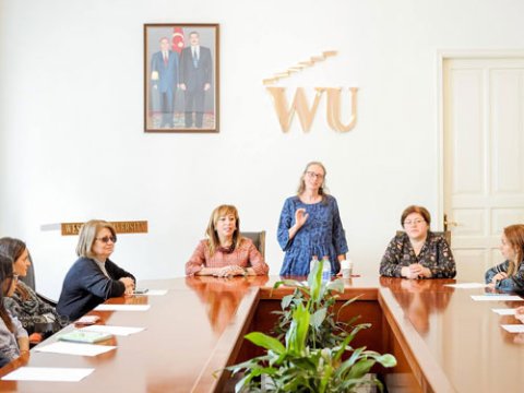 Dərslərində Qarabağın işğalını müzakirə edən amerikalı professor