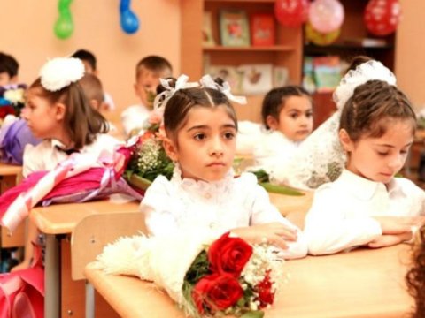 Bakıda 24 mindən çox uşaq 1-ci sinfə qəbul olunub