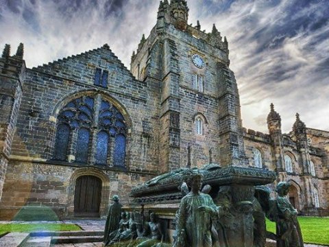 Aberdeen - Dünyanın ən möhtəşəm universitetlərindən biri ...Açılışa kraliça gəlmişdi”